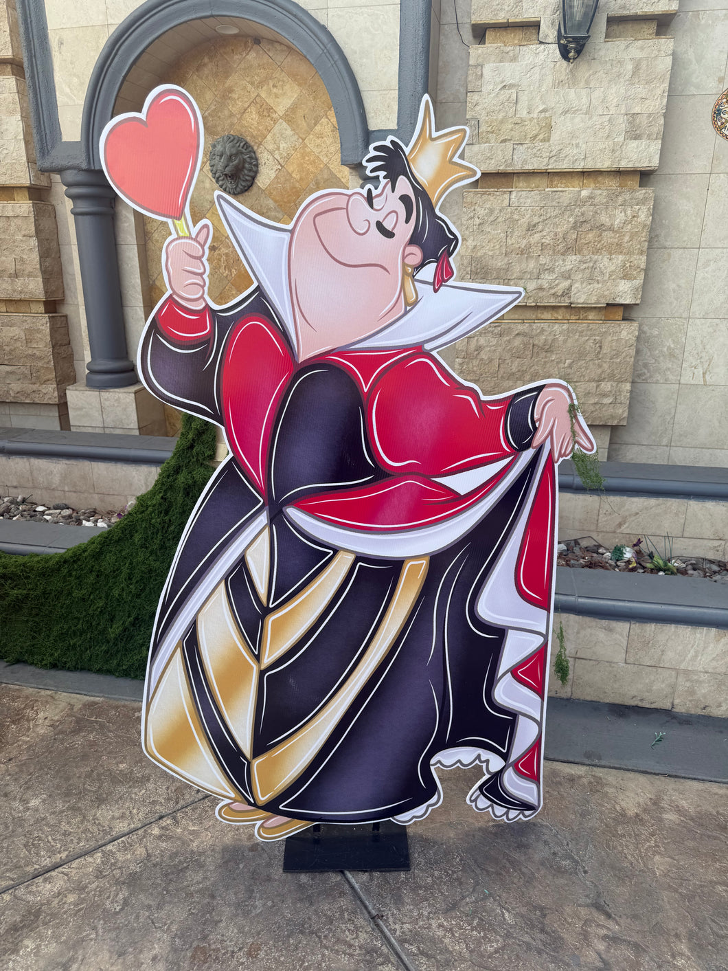 Queen of Hearts Prop