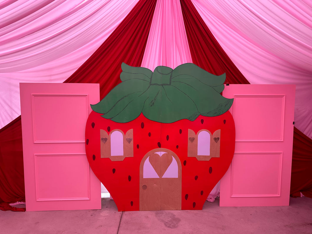 Strawberry Wall